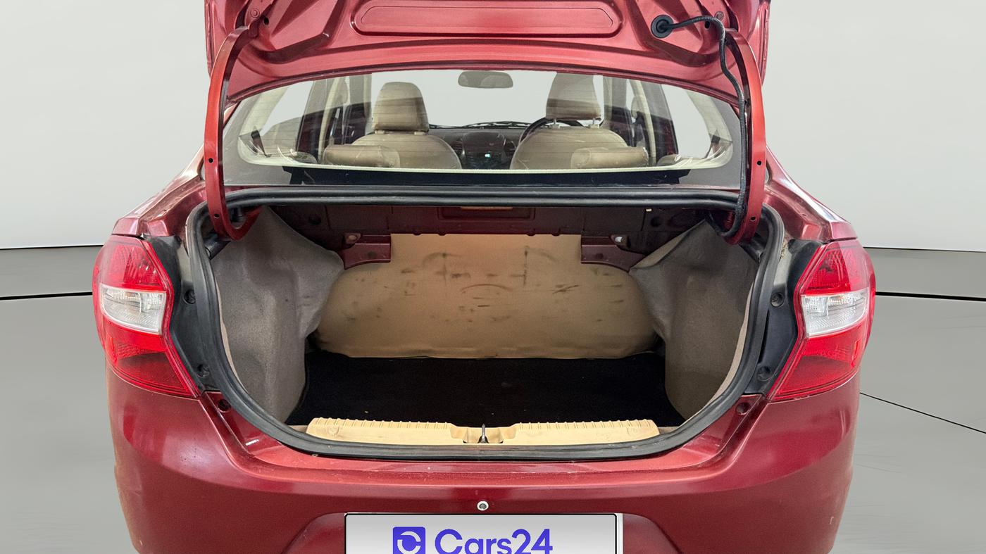 2016 Ford Figo Aspire TITANIUM 1.2 PETROL, Petrol, Manual, 51,747 km, Boot Open Zoomed View