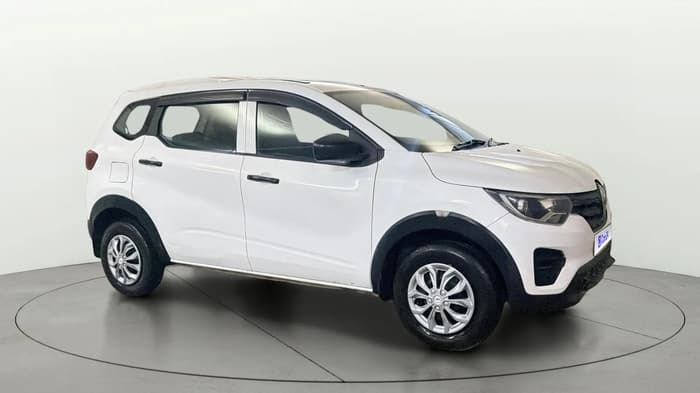 2022 Renault TRIBER RXE MT, Petrol, Manual, 89,425 km, Right Front Diagonal