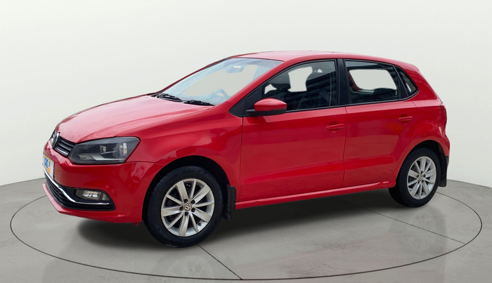 2016 Volkswagen Polo HIGHLINE1.2L, CNG, Manual, 1,24,595 km, Left Front Diagonal