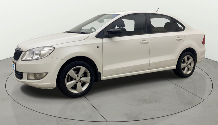 2014 Skoda Rapid ELEGANCE 1.6 MPI AT, CNG, Automatic, 43,105 km, Left Front Diagonal