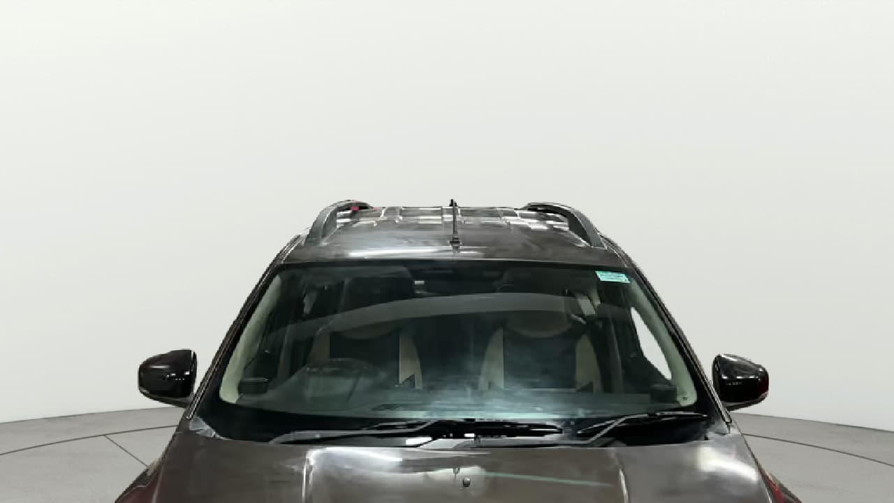 2024 Renault TRIBER RXT, Petrol, Manual, 15,192 km, Front Windshield