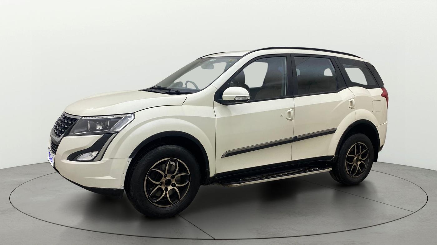 2020 Mahindra XUV500 W7, Diesel, Manual, 44,835 km, Left Front Diagonal