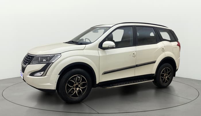 2020 Mahindra XUV500 W7, Diesel, Manual, 44,835 km, Left Front Diagonal