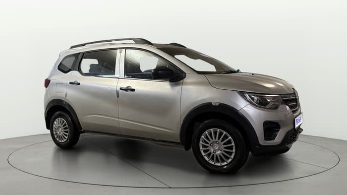 2023 Renault TRIBER RXE MT, Petrol, Manual, 50,378 km, Right Front Diagonal