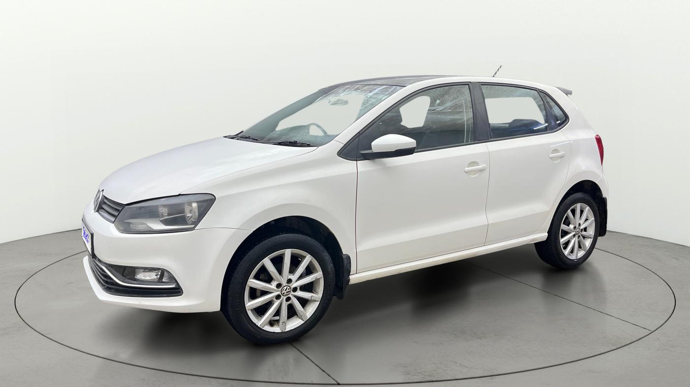 2017 Volkswagen Polo HIGHLINE PLUS 1.2(16 ALLOY, Petrol, Manual, 1,00,384 km, Left Front Diagonal