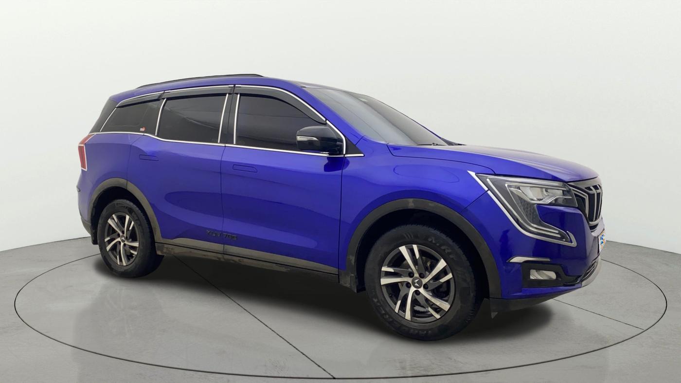 2022 Mahindra XUV700 AX 5 D MT 7 STR, Diesel, Manual, 69,388 km, Right Front Diagonal