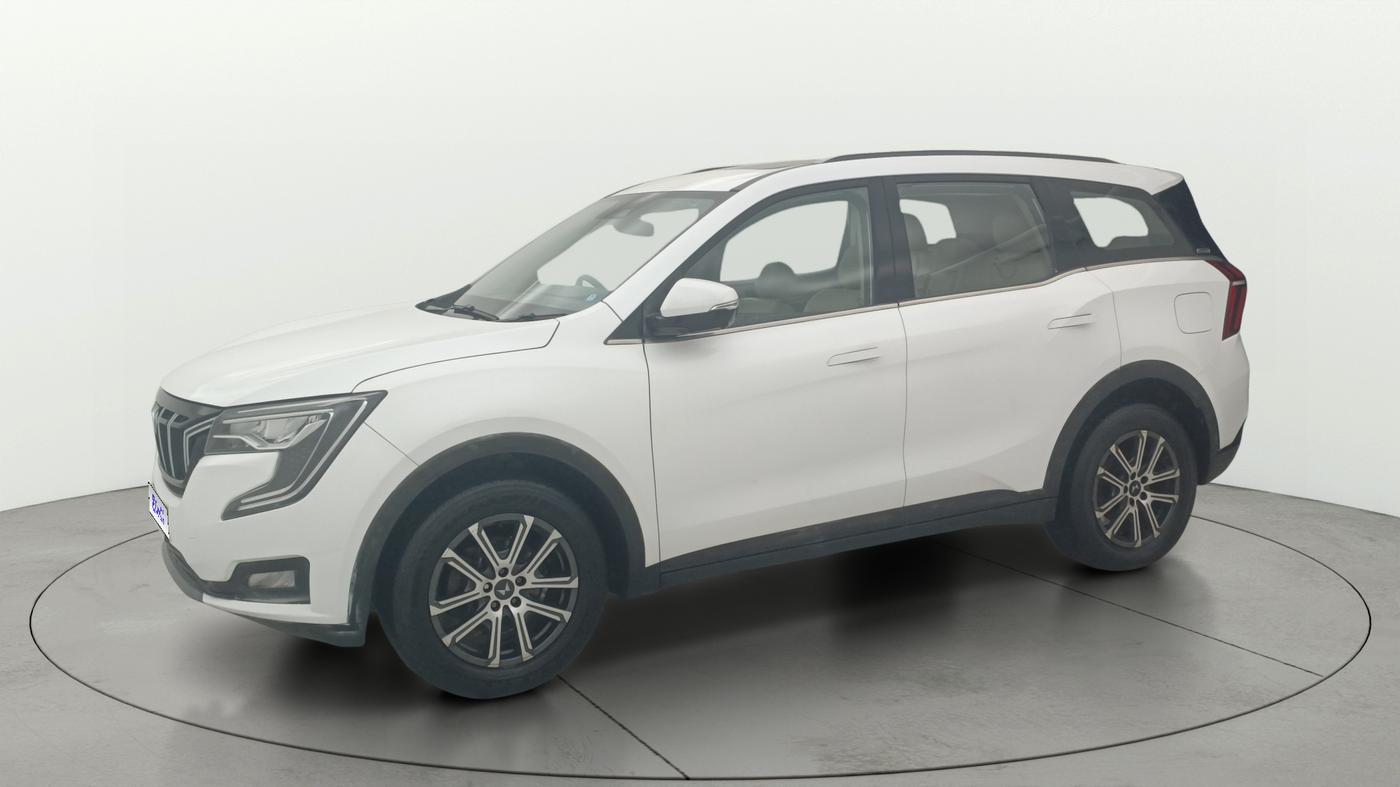 2023 Mahindra XUV700 AX 7 LUXURY P AT 7 STR, Petrol, Automatic, 42,955 km, Left Front Diagonal