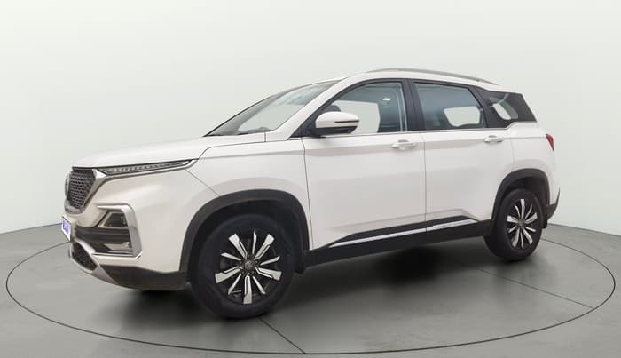 2020 MG HECTOR SHARP 2.0 DIESEL, Diesel, Manual, 1,17,192 km, Left Front Diagonal