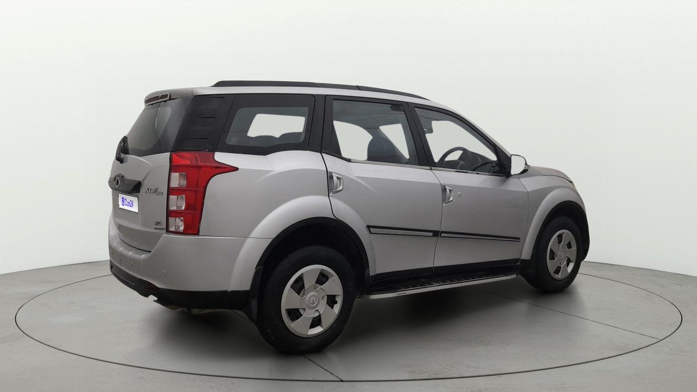 2016 Mahindra XUV500 W6 AT 1.99, Diesel, Automatic, 44,518 km, Right Back Diagonal