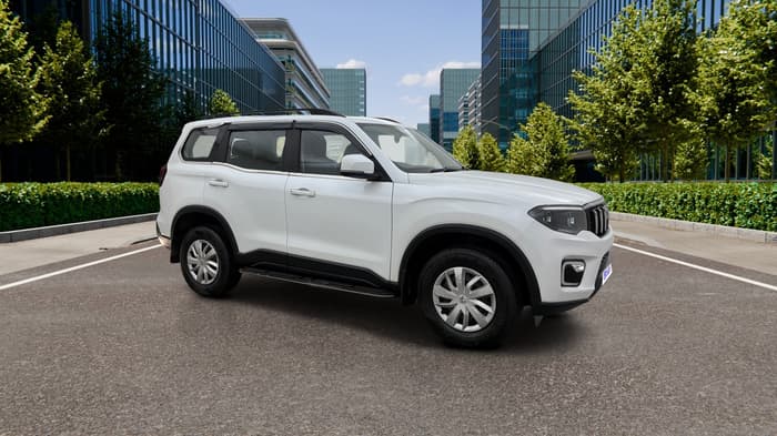 2024 Mahindra SCORPIO-N Z4 PETROL MT 7 STR, Petrol, Manual, 14,158 km, Right Front Diagonal