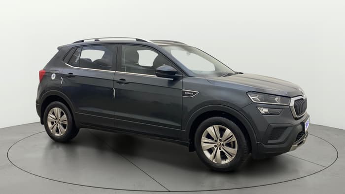 2023 Skoda KUSHAQ AMBITION 1.0L TSI MT, Petrol, Manual, 43,973 km, Right Front Diagonal