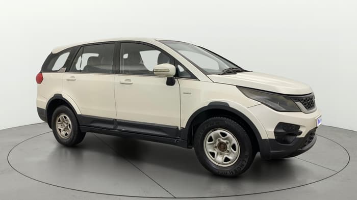 2017 Tata Hexa XE 4X2 7 STR, Diesel, Manual, 1,11,584 km, Right Front Diagonal