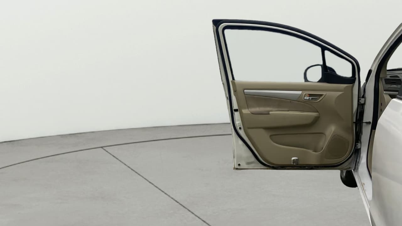 2014 Maruti Ertiga ZDI, Diesel, Manual, 1,31,702 km, LHS Front Door
