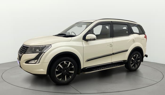 2021 Mahindra XUV500 W11, Diesel, Manual, 84,886 km, Left Front Diagonal