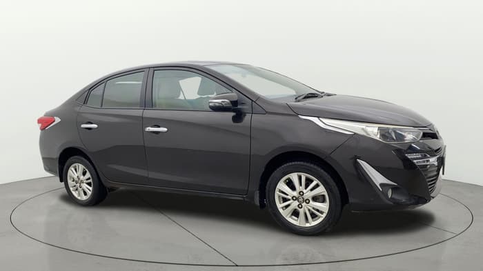 2018 Toyota YARIS VX CVT, Petrol, Automatic, 43,044 km, Right Front Diagonal