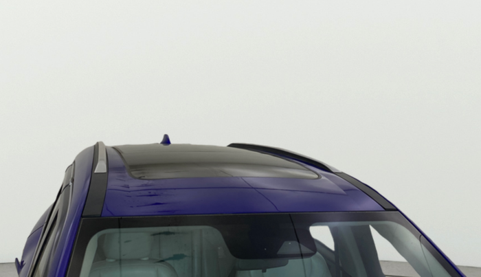 2022 Mahindra XUV700 AX 7 LUXURY D MT 7 STR, Diesel, Manual, 58,100 km, Roof