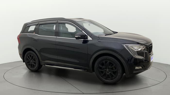 2024 Mahindra XUV700 AX 7 LUXURY D AT 7 STR, Diesel, Automatic, 28,342 km, Right Front Diagonal