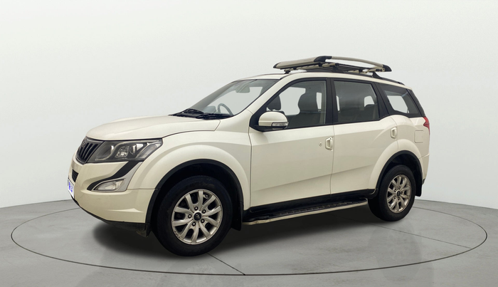 2017 Mahindra XUV500 W9 AT, Diesel, Automatic, 49,973 km, Left Front Diagonal