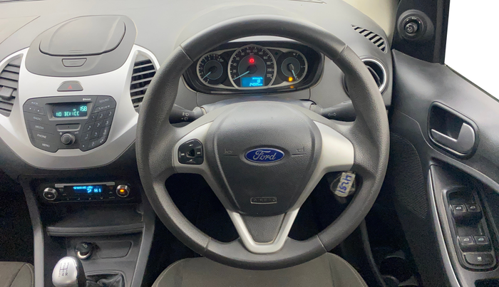 2016 Ford New Figo TITANIUM 1.2 PETROL MT, Petrol, Manual, 24,042 km, Steering Wheel Close Up