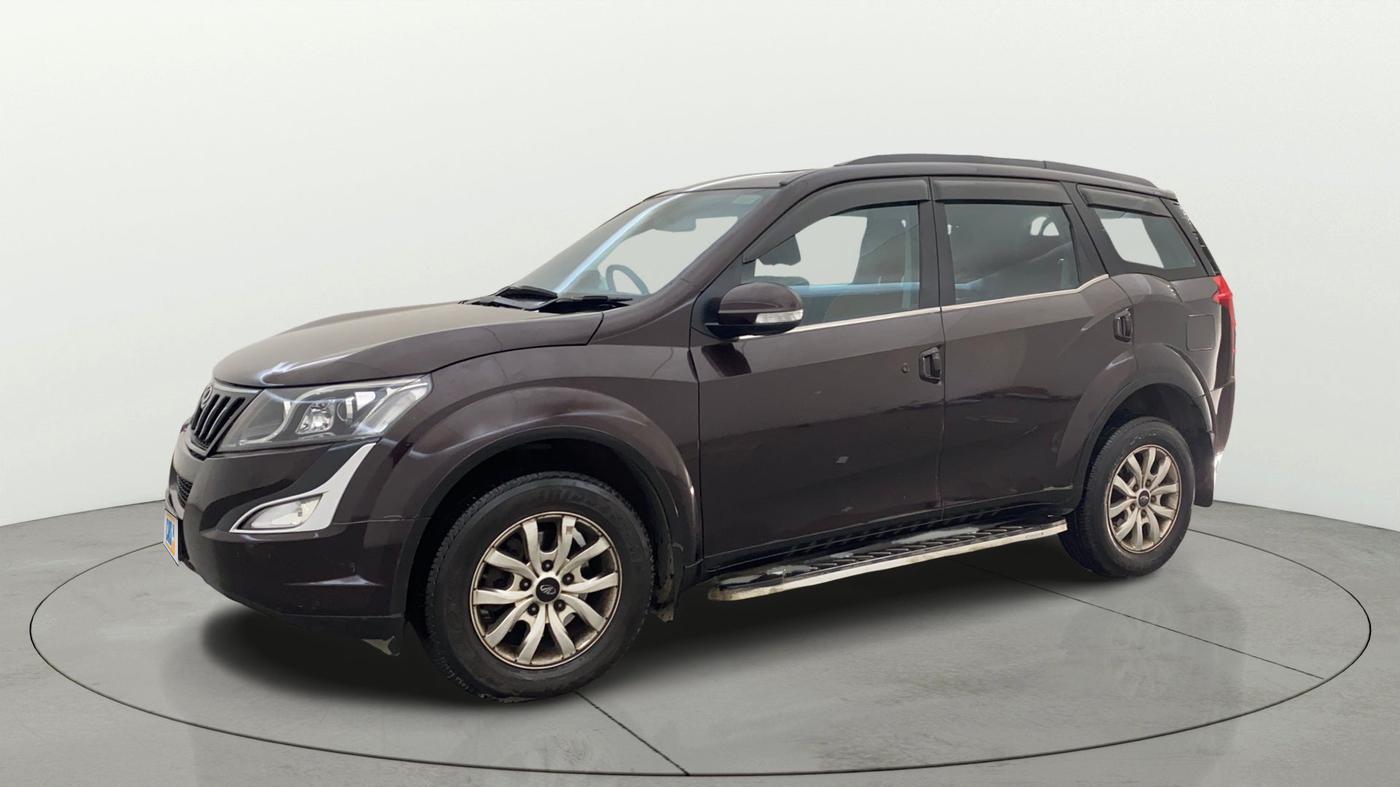 2018 Mahindra XUV500 W10 AT, Diesel, Automatic, 99,702 km, Left Front Diagonal
