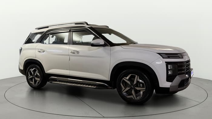 2025 Hyundai ALCAZAR Prestige 7 STR 1.5 Turbo GDi Petrol MT, Petrol, Manual, 13,556 km, Right Front Diagonal