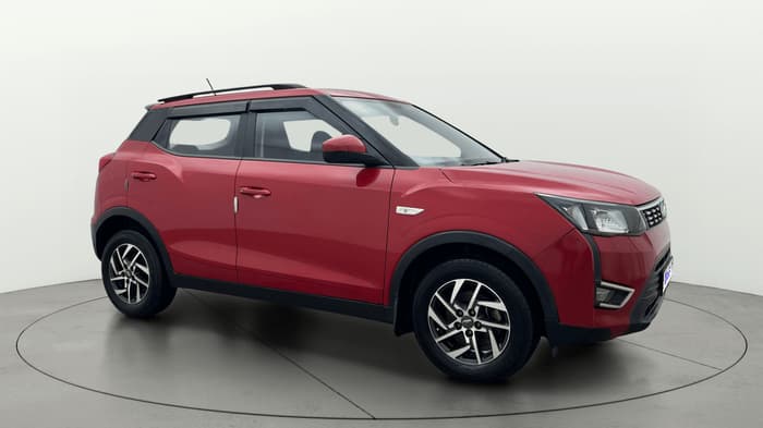 2022 Mahindra XUV300 W6 1.5 Diesel, Diesel, Manual, 72,136 km, Right Front Diagonal