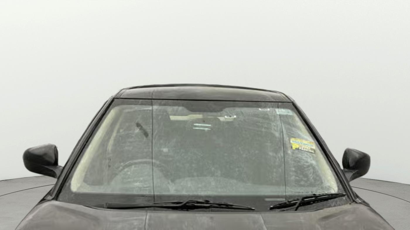 2021 Mahindra XUV300 W4 1.2 PETROL, Petrol, Manual, 63,929 km, Front Windshield