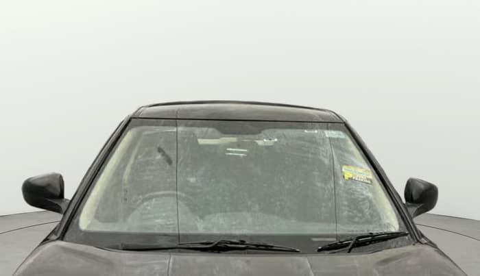 2021 Mahindra XUV300 W4 1.2 PETROL, Petrol, Manual, 63,929 km, Front Windshield