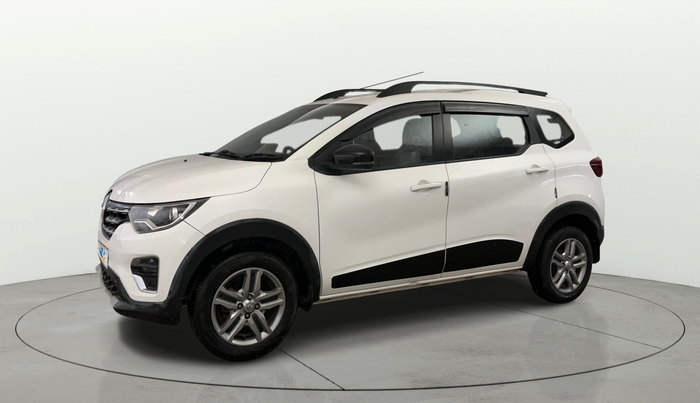 2022 Renault TRIBER RXZ, Petrol, Manual, 35,223 km, Left Front Diagonal