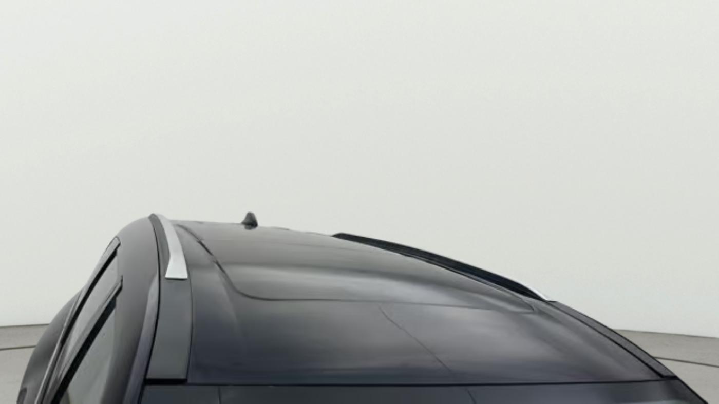 2023 Mahindra XUV700 AX 7 LUXURY P AT 7 STR, Petrol, Automatic, 36,778 km, Roof