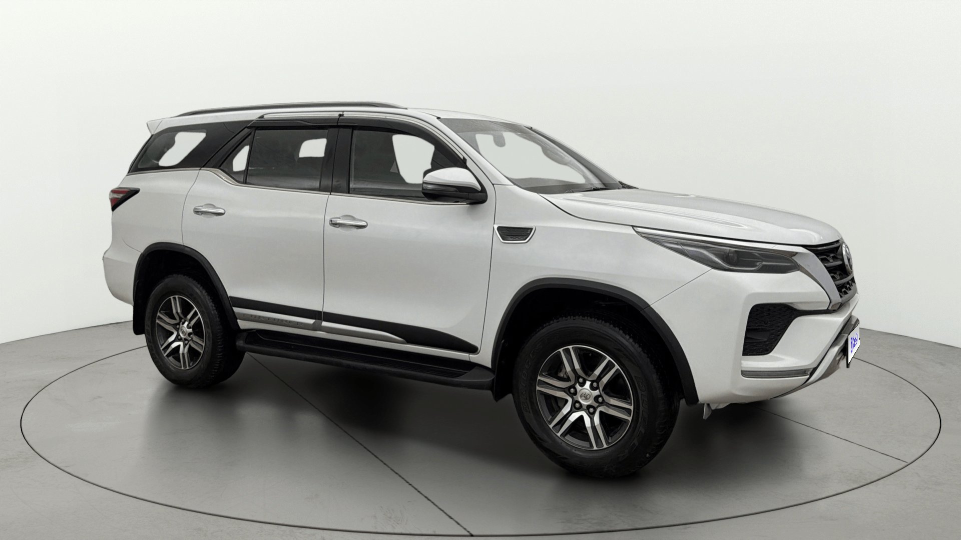 2023 Toyota Fortuner 4X2 MT 2.7 PETROL 2023 Toyota Fortuner 4X2 MT 2.7 PETROL