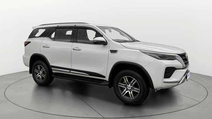 2023 Toyota Fortuner 4X2 MT 2.7 PETROL, Petrol, Manual, 49,260 km, Right Front Diagonal