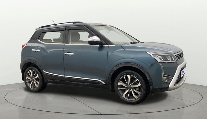 2020 Mahindra XUV300 W8 (O) 1.2 PETROL, Petrol, Manual, 26,537 km, SRP