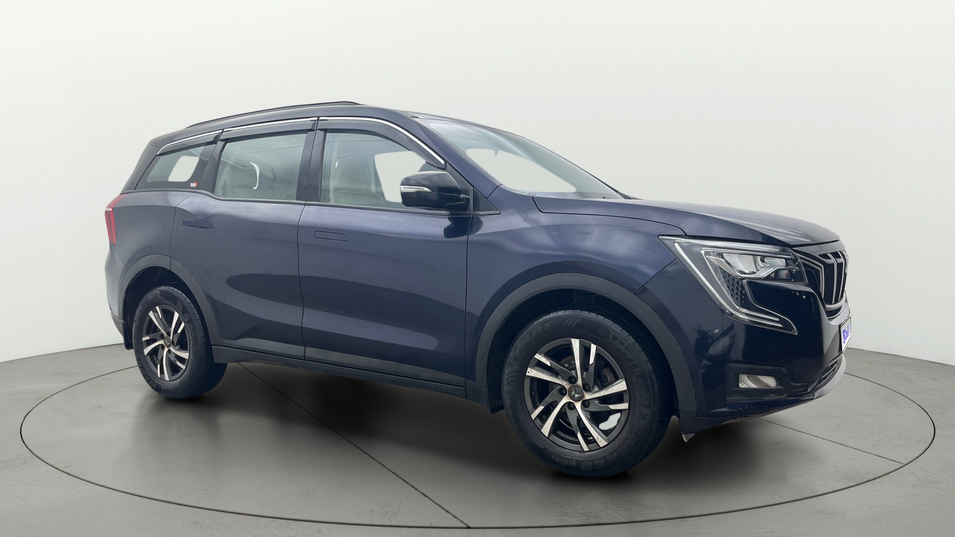 2022 Mahindra XUV700 2021-2026 AX 5 P AT 5 STR 2022 Mahindra XUV700 2021-2026 AX 5 P AT 5 STR