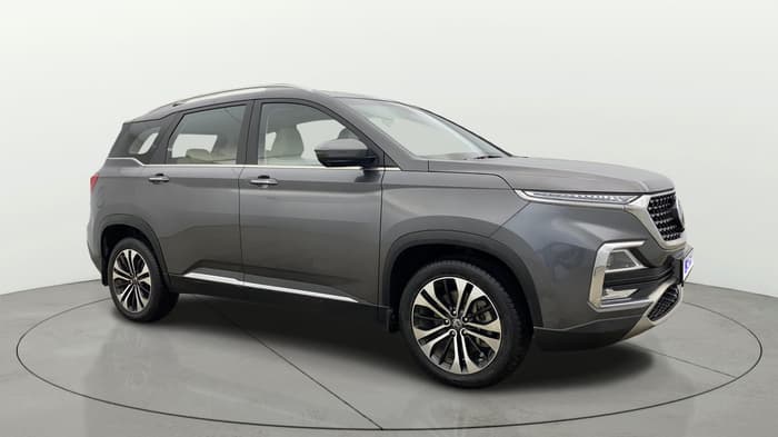 2023 MG HECTOR SHARP 1.5 PETROL CVT, Petrol, Automatic, 12,257 km, Right Front Diagonal