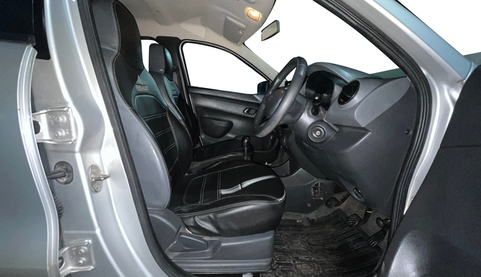 2016 Renault Kwid RXT 0.8, Petrol, Manual, 37,817 km, Right Side Front Door Cabin