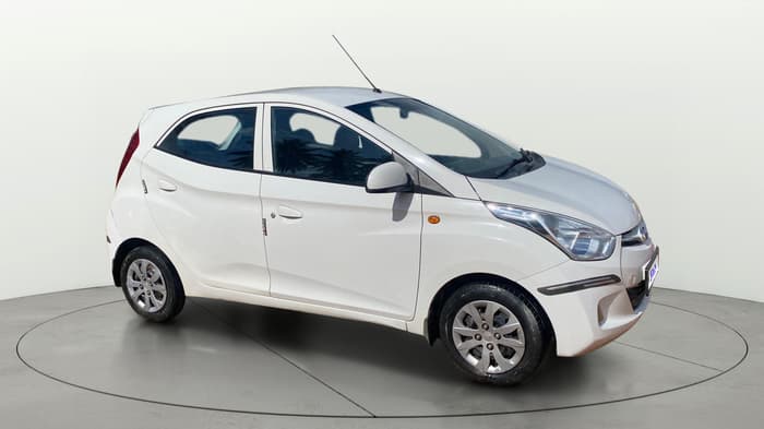 2017 Hyundai Eon MAGNA + AIRBAG, Petrol, Manual, 45,474 km, Right Front Diagonal