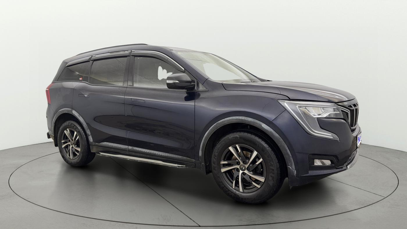 2022 Mahindra XUV700 AX 5 D AT 5 STR, Diesel, Automatic, 50,005 km, Right Front Diagonal