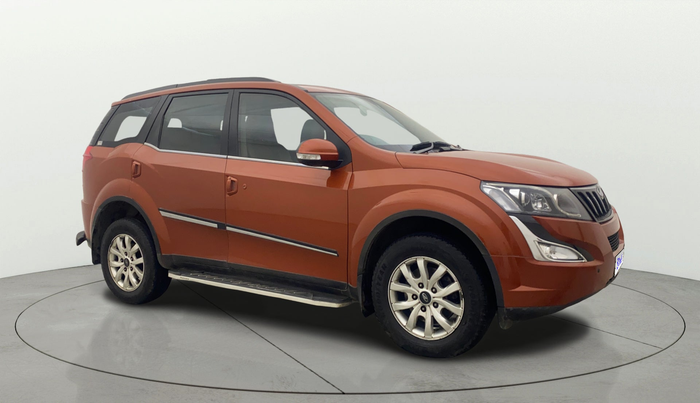 2016 Mahindra XUV500 W10 AT, Diesel, Automatic, 72,178 km, Right Front Diagonal