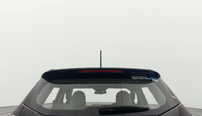 2021 Mahindra XUV300 W8 (O) 1.2 PETROL, Petrol, Manual, 59,351 km, Rear Windshield