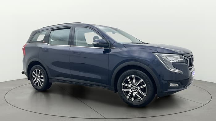 2022 Mahindra XUV700 AX 7 P AT 7 STR, Petrol, Automatic, 49,250 km, Right Front Diagonal
