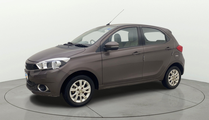 2018 Tata Tiago XZ PETROL, Petrol, Manual, 27,570 km, Left Front Diagonal