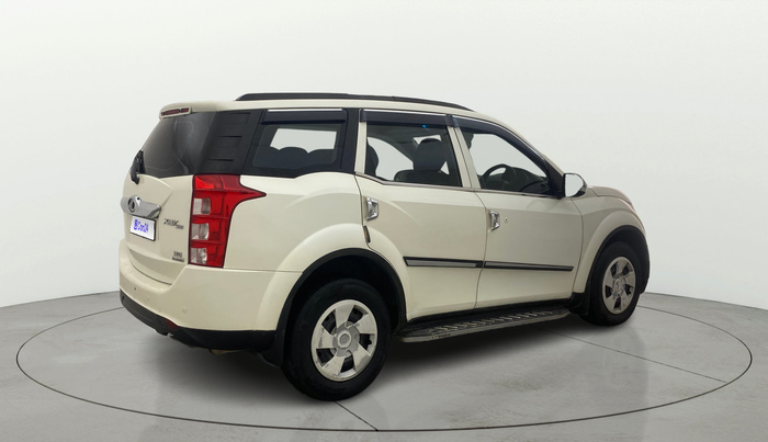 2017 Mahindra XUV500 W6 AT, Diesel, Automatic, 95,152 km, Right Back Diagonal