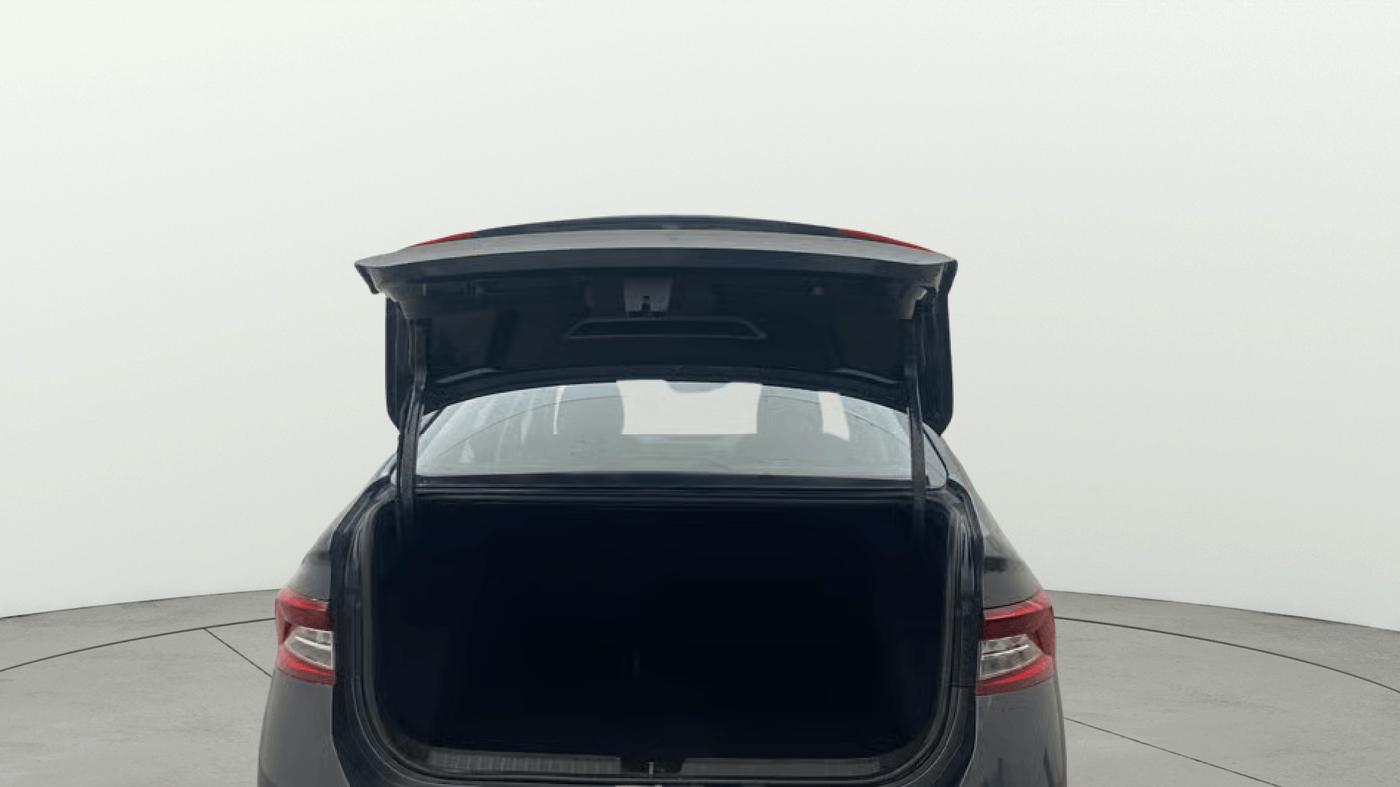 2022 Skoda SLAVIA STYLE 1.0L TSI MT, Petrol, Manual, 63,339 km, Boot Open Zoomed View