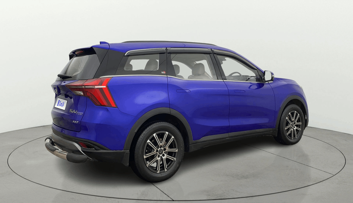 2021 Mahindra XUV700 AX 7 LUXURY P AT 7 STR, Petrol, Automatic, 1,21,757 km, Right Back Diagonal