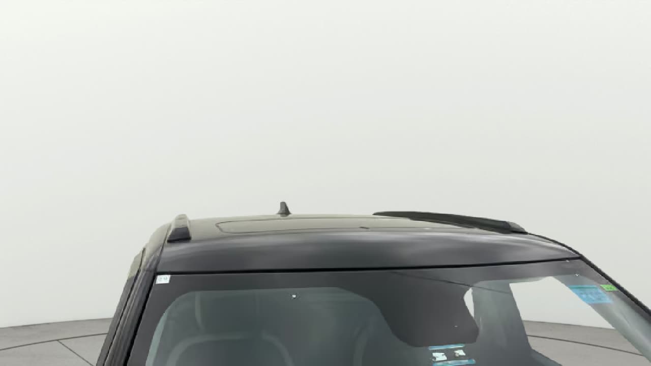 2024 Tata PUNCH Creative Dual Tone AMT Sunroof , Petrol, Automatic, 14,120 km, Roof