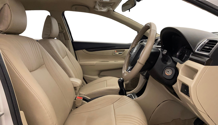 2015 Maruti Ciaz VXI+, Petrol, Manual, 78,414 km, Right Side Front Door Cabin