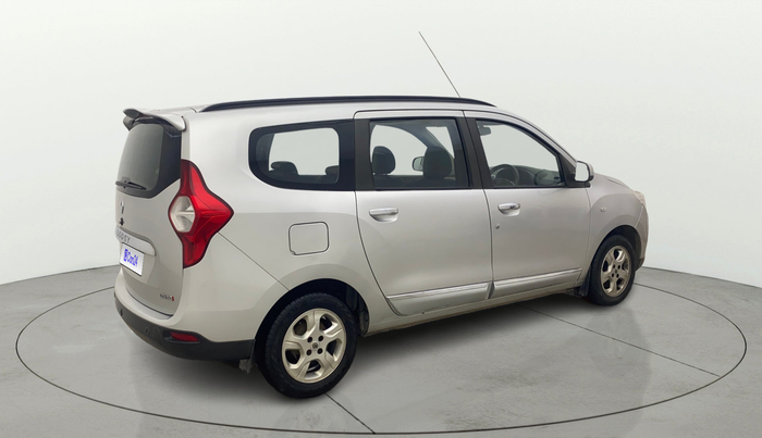 2015 Renault Lodgy 110 PS RXZ 7 STR, Diesel, Manual, 59,014 km, Right Back Diagonal