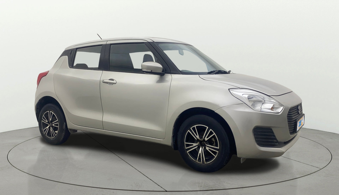 2018 Maruti Swift VXI AMT, Petrol, Automatic, 30,281 km, Right Front Diagonal