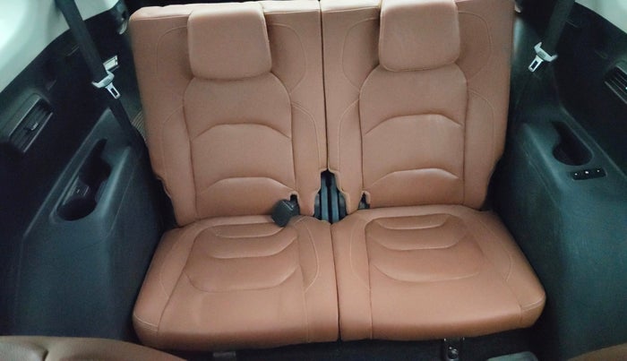 2020 MG HECTOR PLUS SMART 2.0 DIESEL TURBO MT 6-STR, Diesel, Manual, 93,070 km, Third Seat Row ( optional )